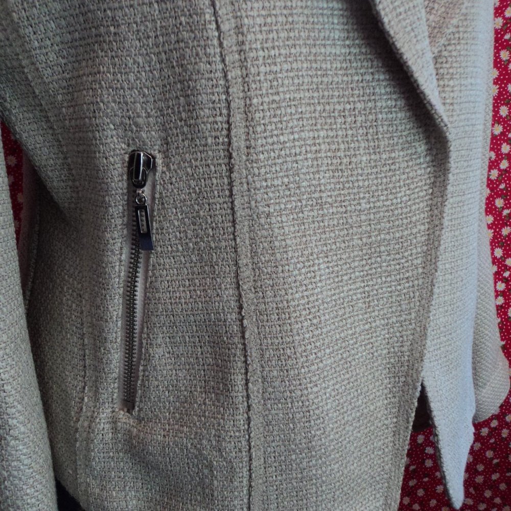 Blazer/Jacket - Picture 6 of 8